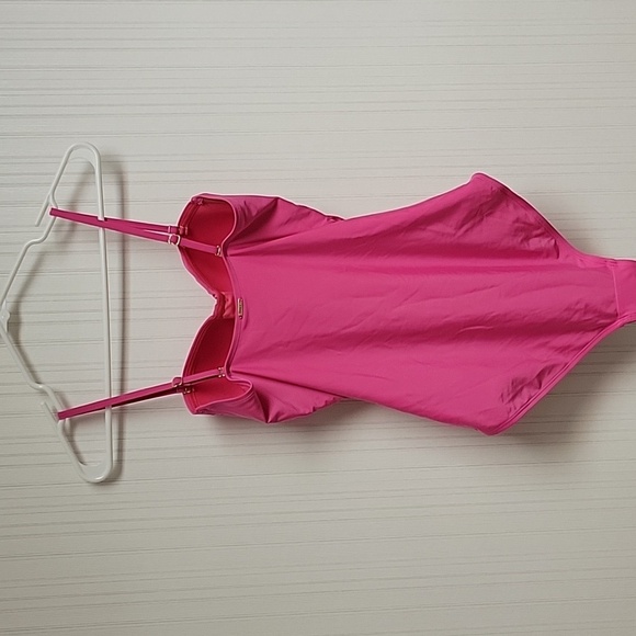 Relleciga 1 Pc Swimsuit Sz Medium. Bright Pink Removable Straps. New With Tags - Picture 6 of 8